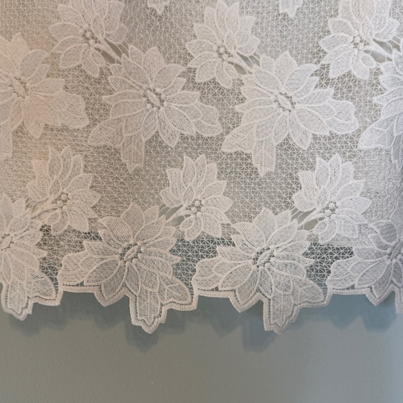 Banana Republic Top Lace Blouse White Lace  Medium   Limited Edition - Picture 6 of 10